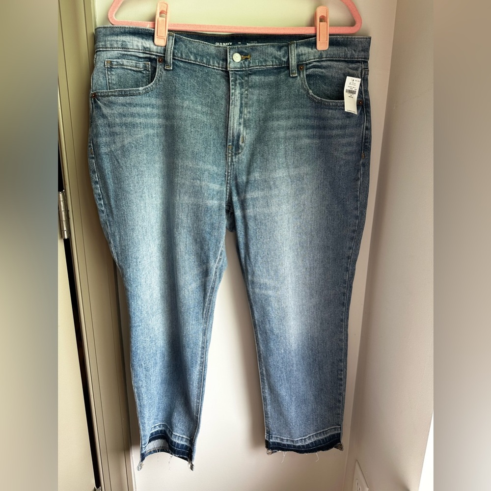 NWT raw hem straight leg jeans
